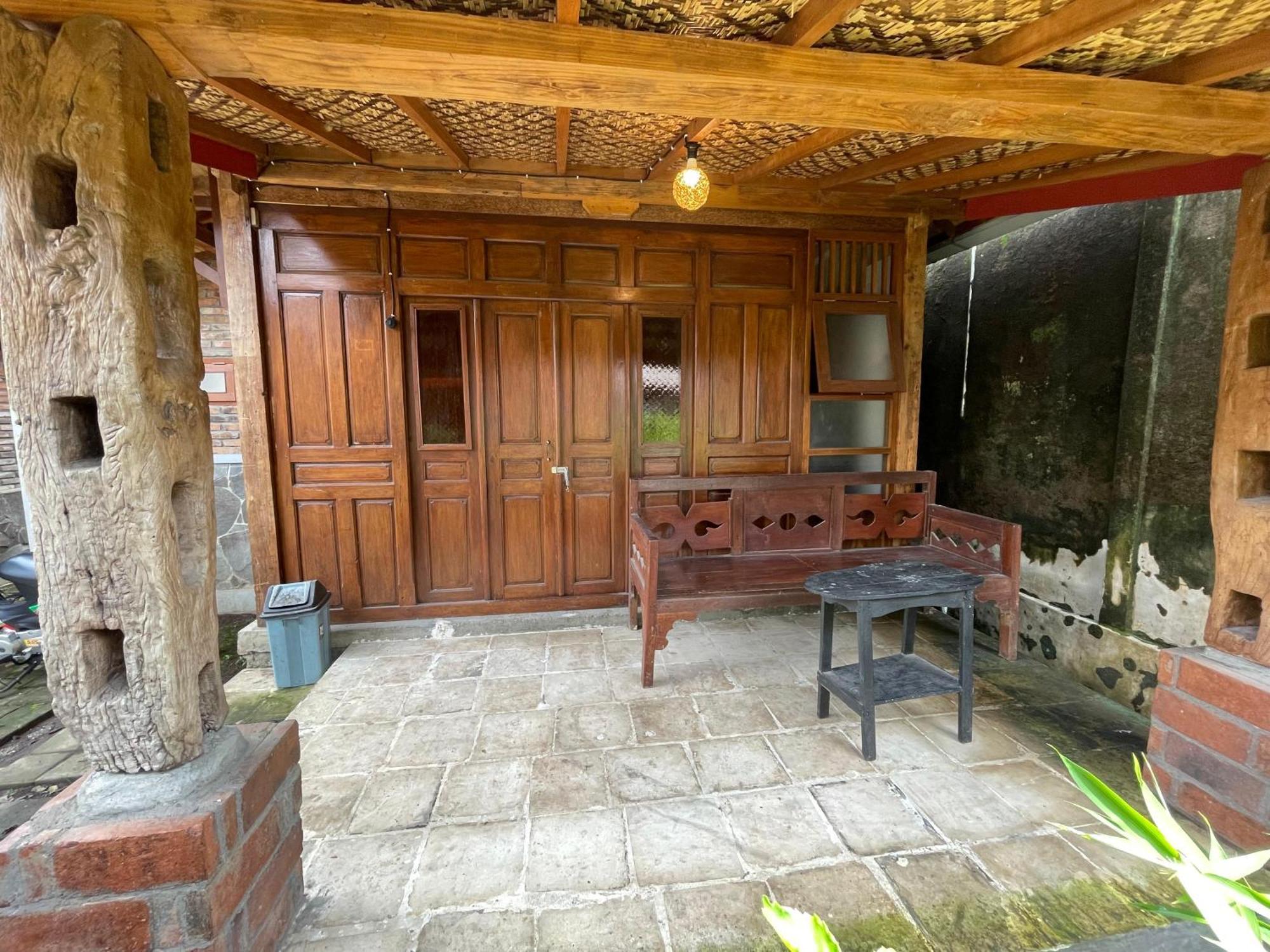 Saka Homestay Boutique & Cafe Маґеланґ Екстер'єр фото