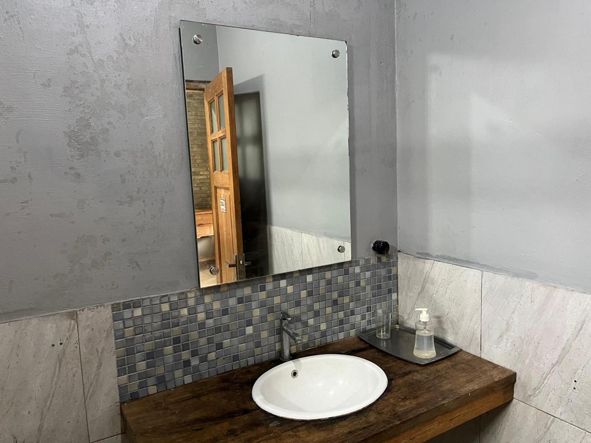 Saka Homestay Boutique & Cafe Маґеланґ Екстер'єр фото