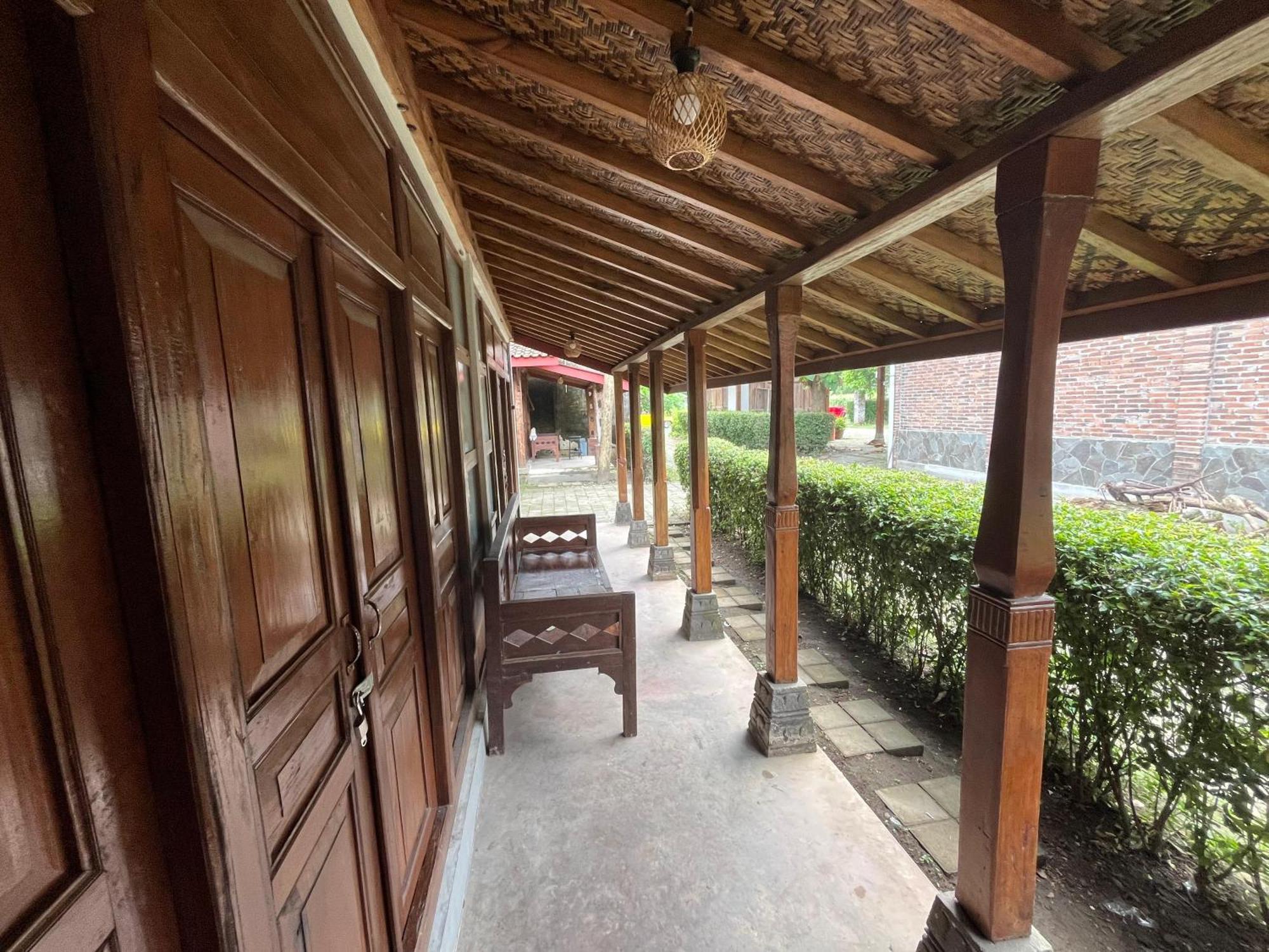 Saka Homestay Boutique & Cafe Маґеланґ Екстер'єр фото